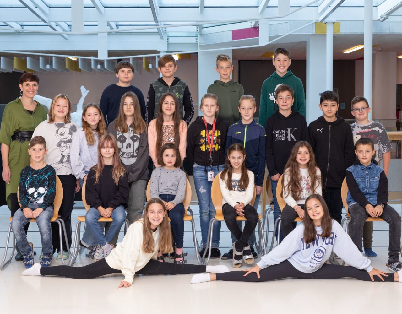 1B (BG)