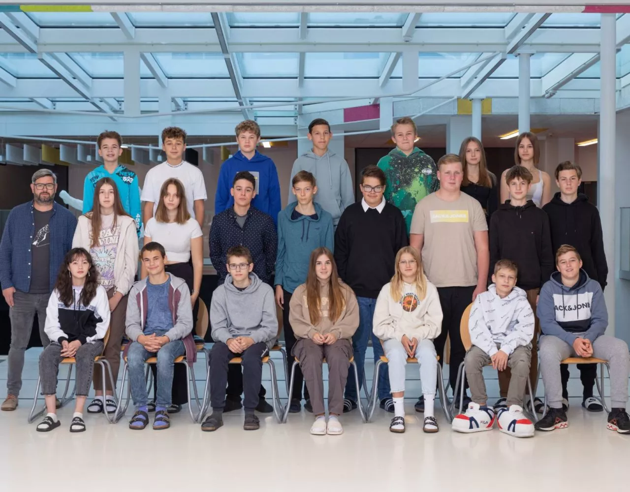 4B (BRG)